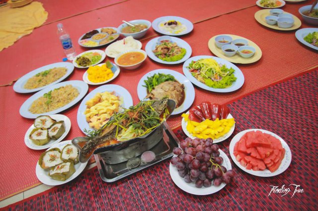 ทำบุญ